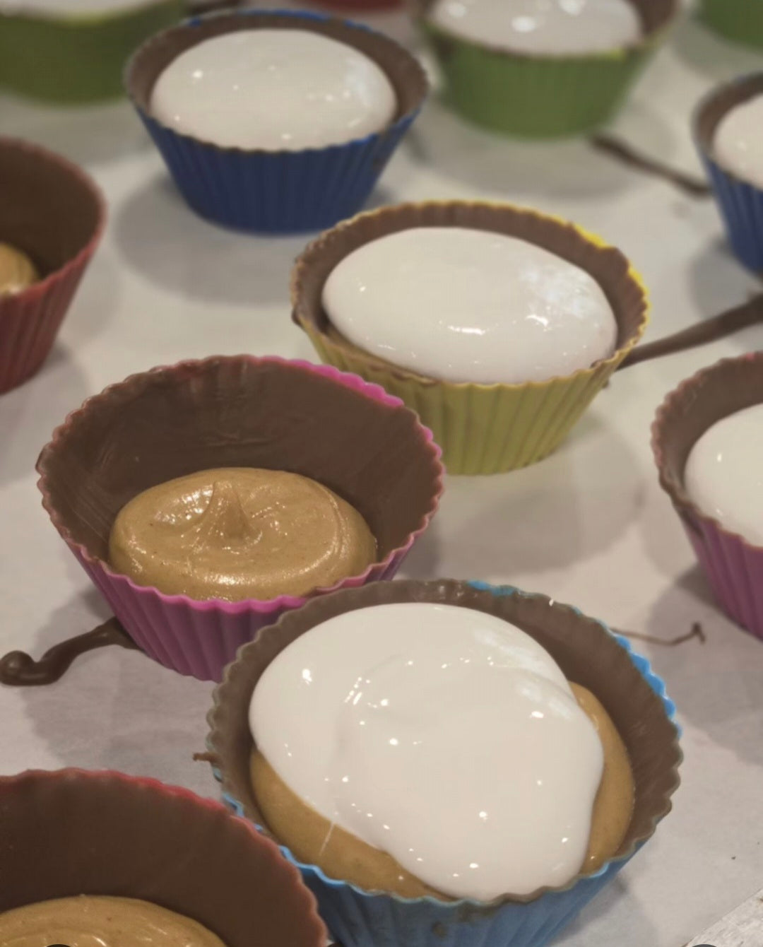 Giant Cups Mixed Giftbox of 12