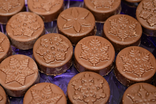 Snowflake Bri-wich Giftbox- 12 Bri-wiches (made with real Oreos)